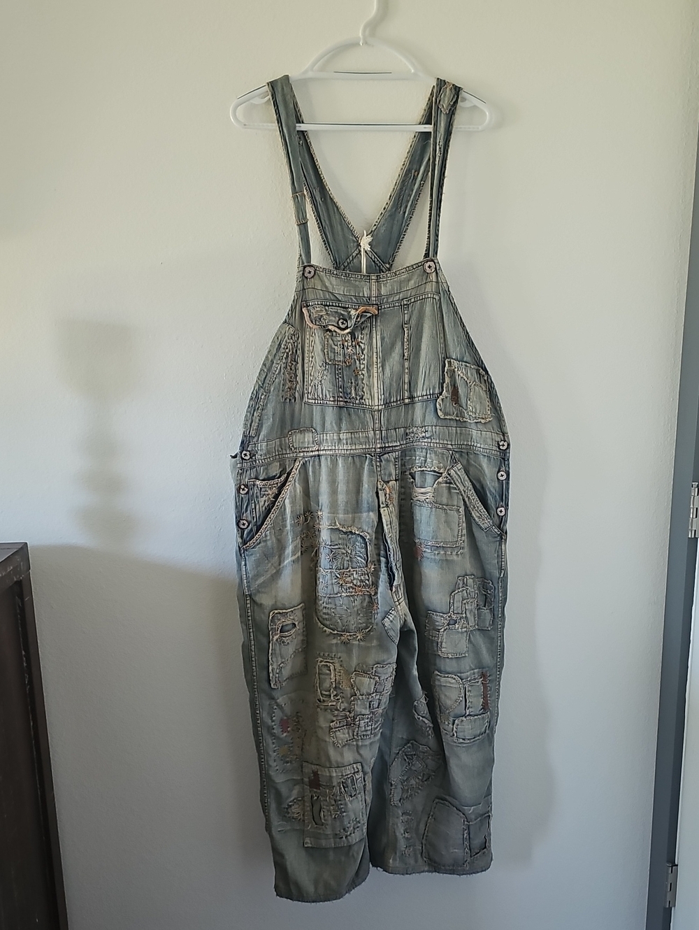 ●●MAGNOLIA PEARL "BENJAMIN" PATCHWORK/DISTRESSED DENIM OVERALLS●●